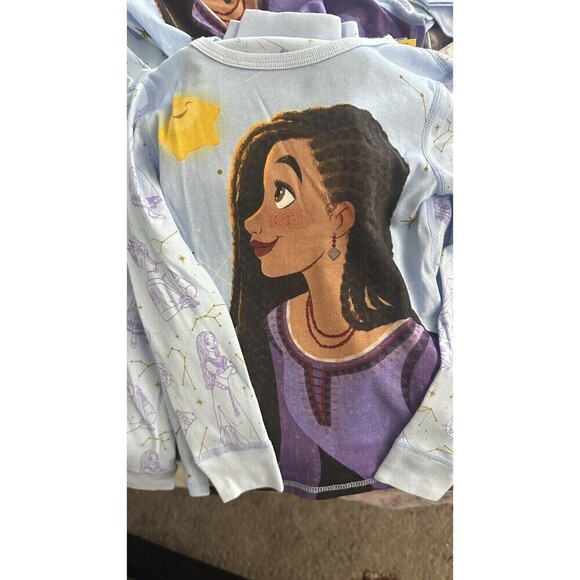 Disney Store Wish Movie Asha Star Girls 2 pieces Full Sleeve Tshirt & Pant Set - Picture 1 of 12